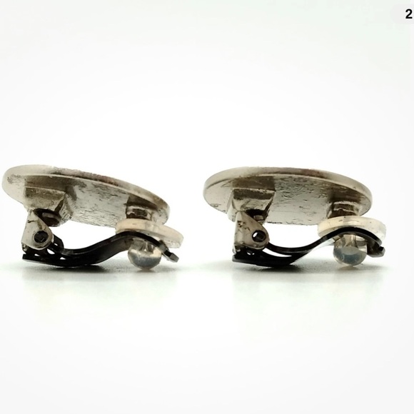 Chanel earrings silver 2000 Autumn clip on silver earrings - Picture 2 of 11